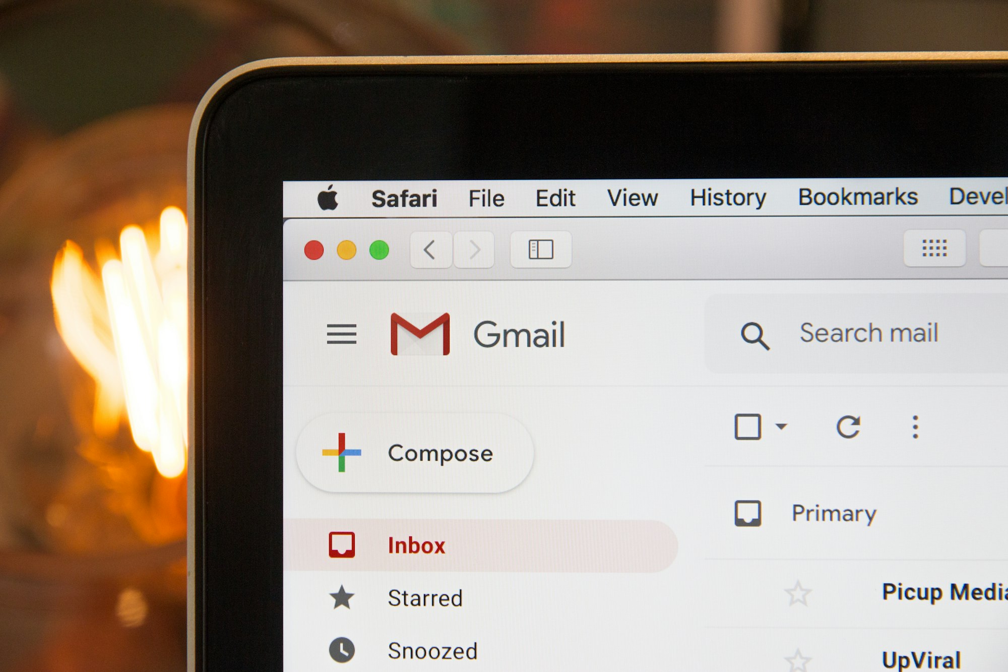 Illustration : DNSSEC, SPF, DKIM, DMARC : pourquoi la sécurité de vos e-mails professionnels est cruciale